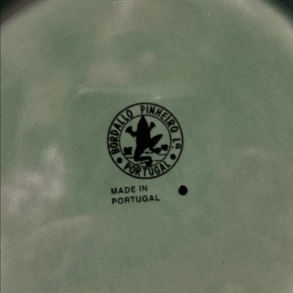 Bordallo Pinherio Portugal Rooster and Corn Embossed Plate 8 1/4’ Ceramic Plate
